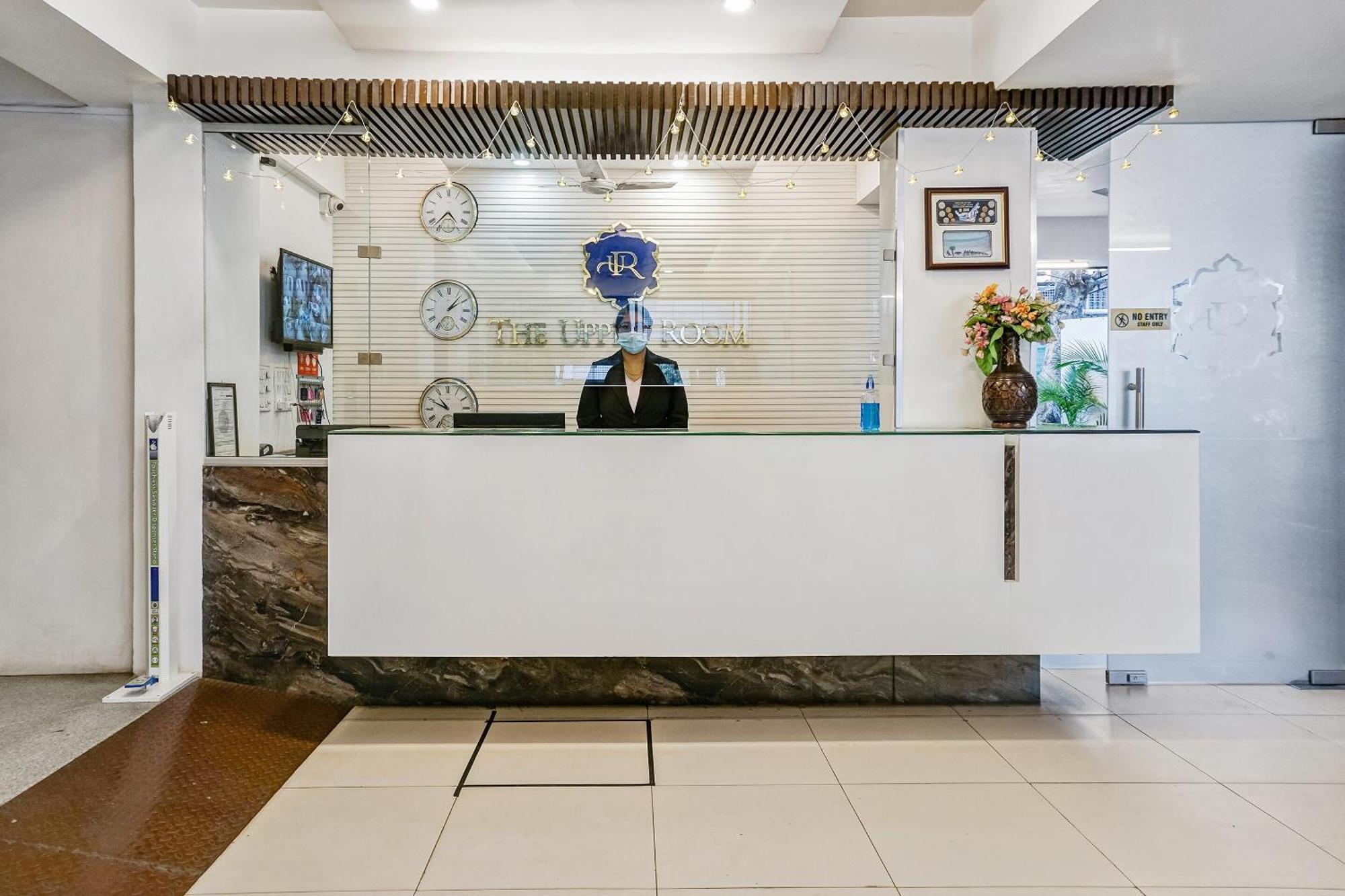 Super Townhouse The Upper Room Near Pune Airport Lohogaon Ngoại thất bức ảnh