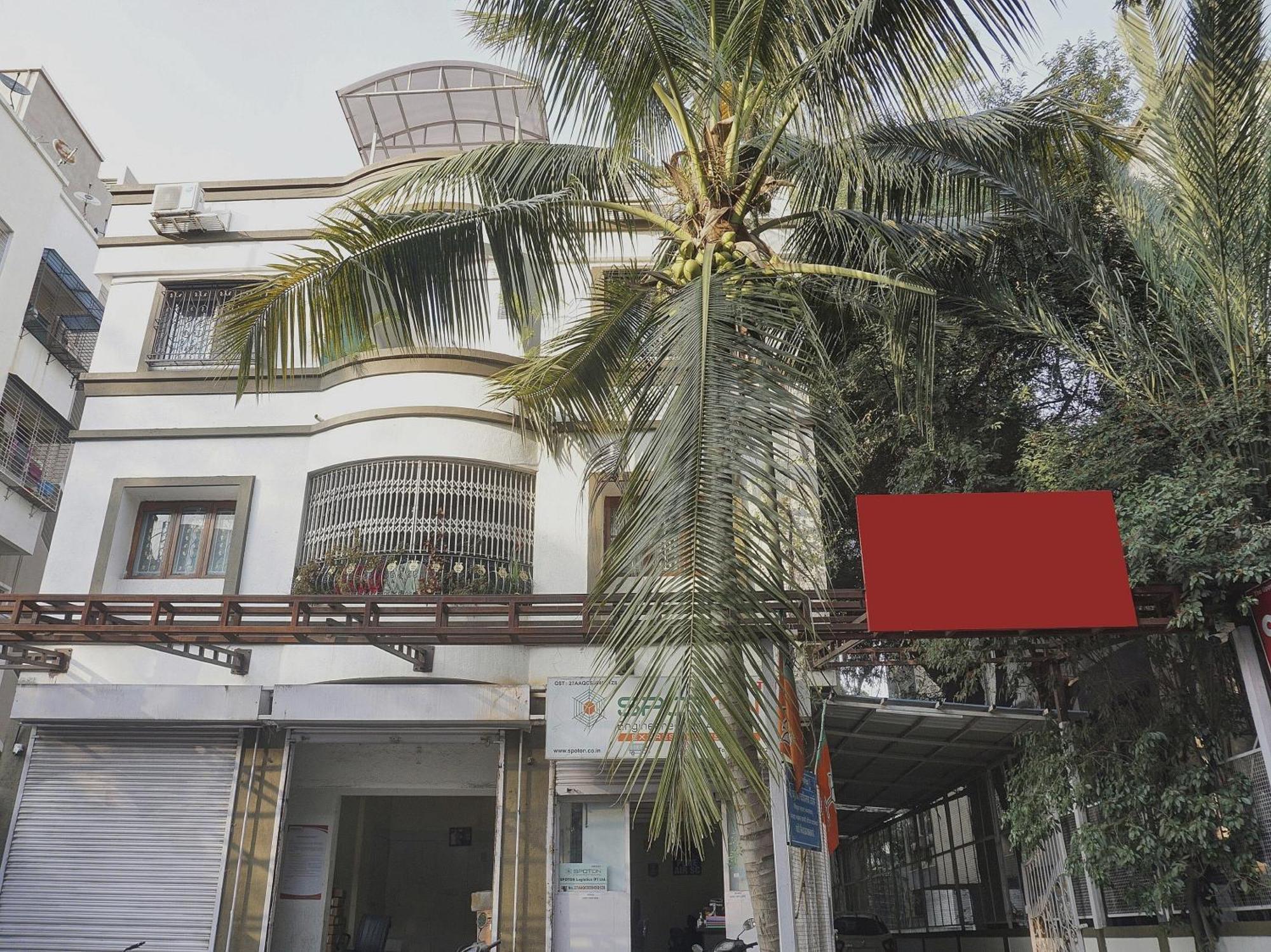 Super Townhouse The Upper Room Near Pune Airport Lohogaon Ngoại thất bức ảnh